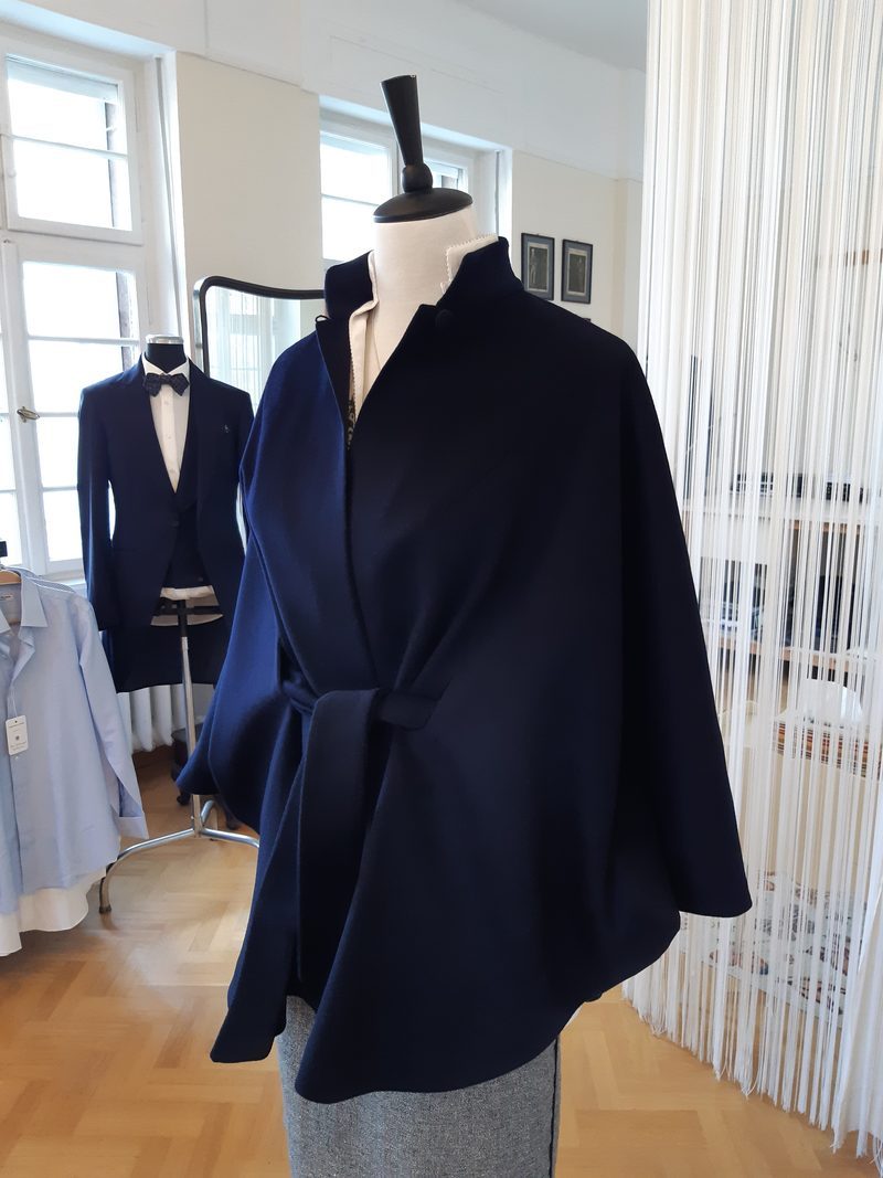 Maßgeschneidertes Damen-Kostüm aus dem Atelier Vera Grünwald